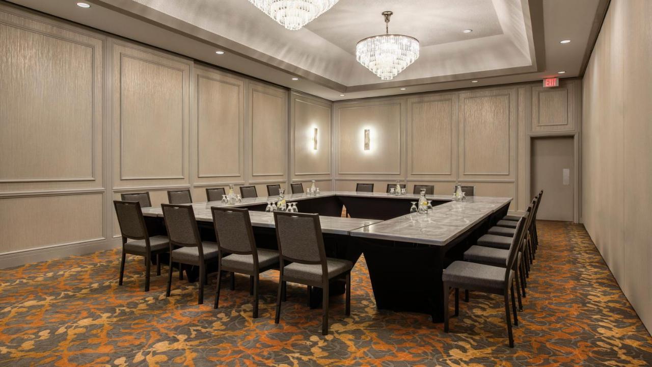 Holiday Inn Winnipeg-South By Ihg Esterno foto