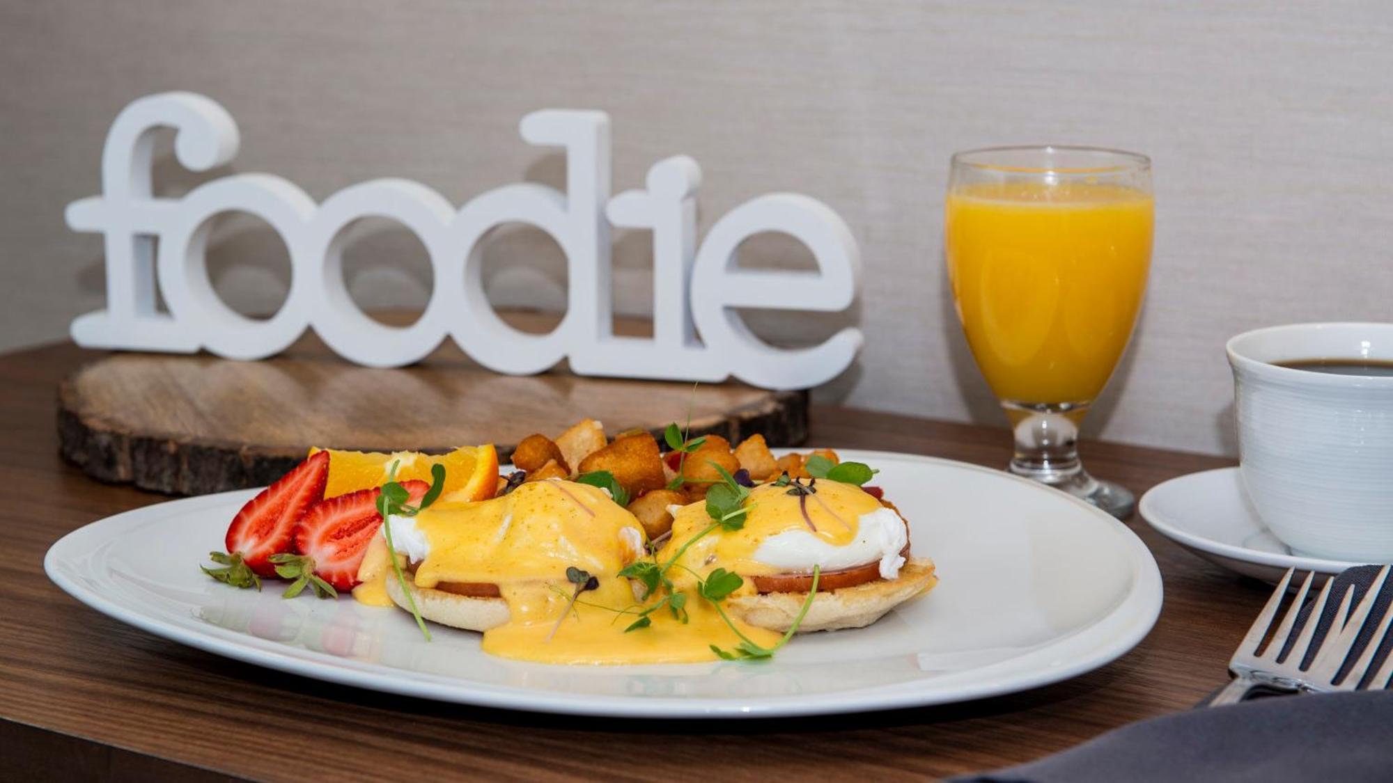 Holiday Inn Winnipeg-South By Ihg Esterno foto