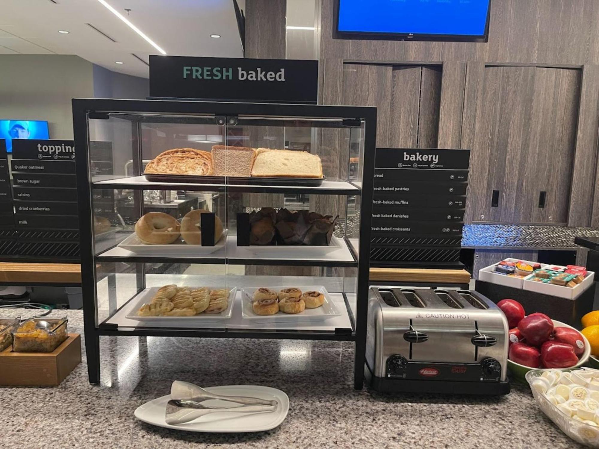 Holiday Inn Winnipeg-South By Ihg Esterno foto