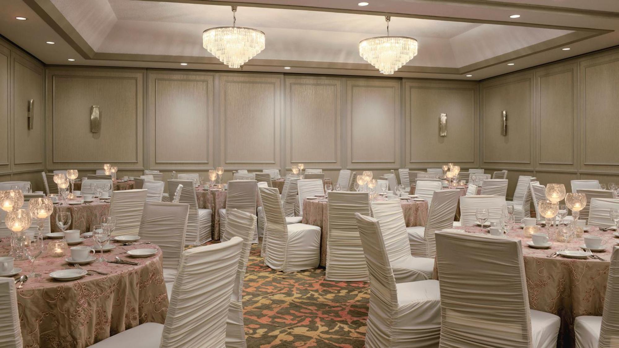 Holiday Inn Winnipeg-South By Ihg Esterno foto
